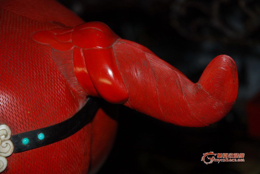 家藏漆器-剔红百宝嵌大清乾隆年制款赤兔马---