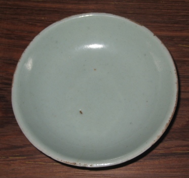 清代豆青釉小碟