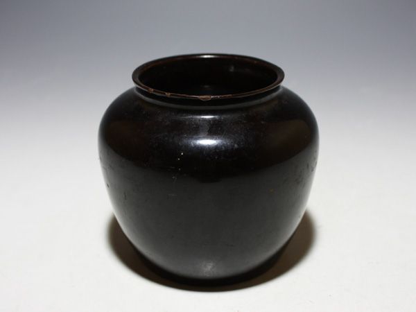 一色漆-----素髹黑罐_一色漆-----素髹黑罐鉴定_来自藏友海外七宝_杂项鉴定_漆器杂项鉴定_古玩鉴定估价_华夏收藏网