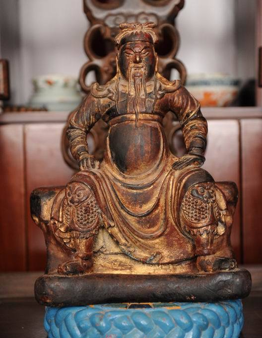 明代铜漆金关公像(随评估价)_明代铜漆金关公