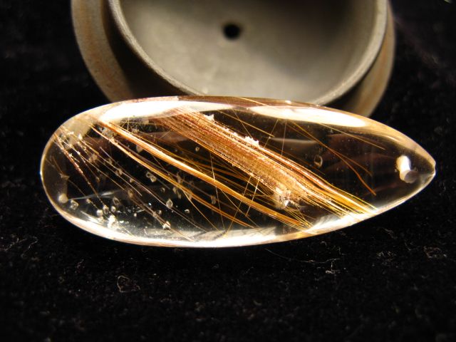 金发晶带晶中晶大水滴吊坠_金发晶带晶中晶大