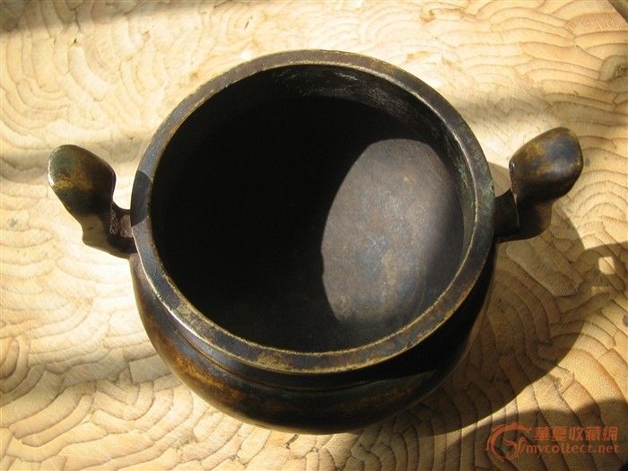 明代青铜香炉,请各位青铜,点评,v青铜!_明代师长排骨里面是黑的图片