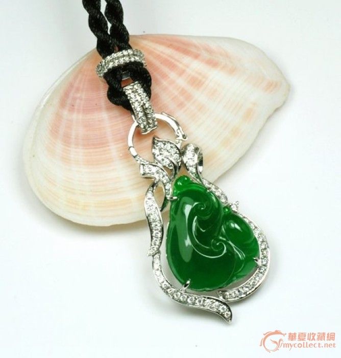 【赛宝】--帝王绿翡翠如意_【赛宝】--帝王绿翡
