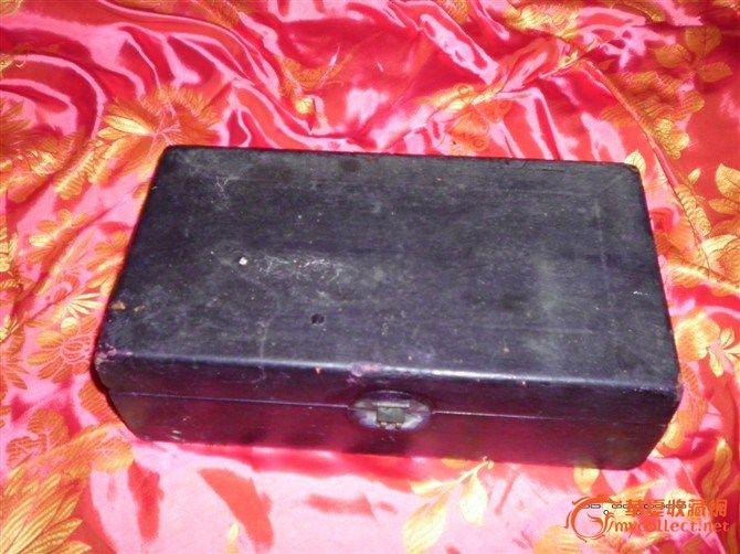 爷爷说的姥姥的嫁妆用的锦盒 最少清朝啦_爷爷