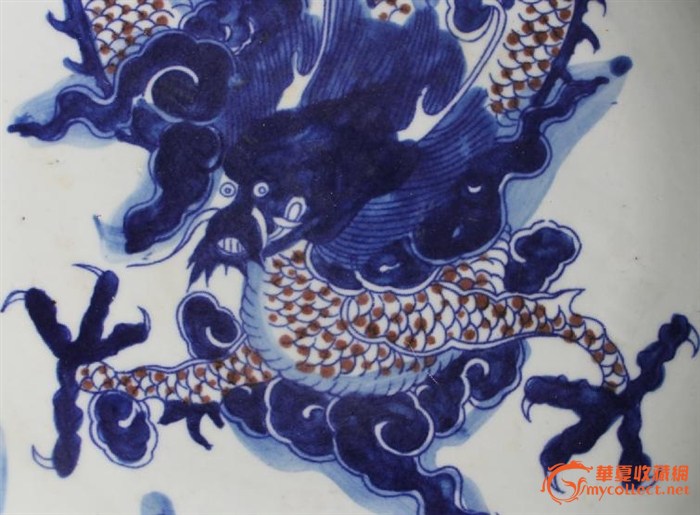 龙纹青花盘