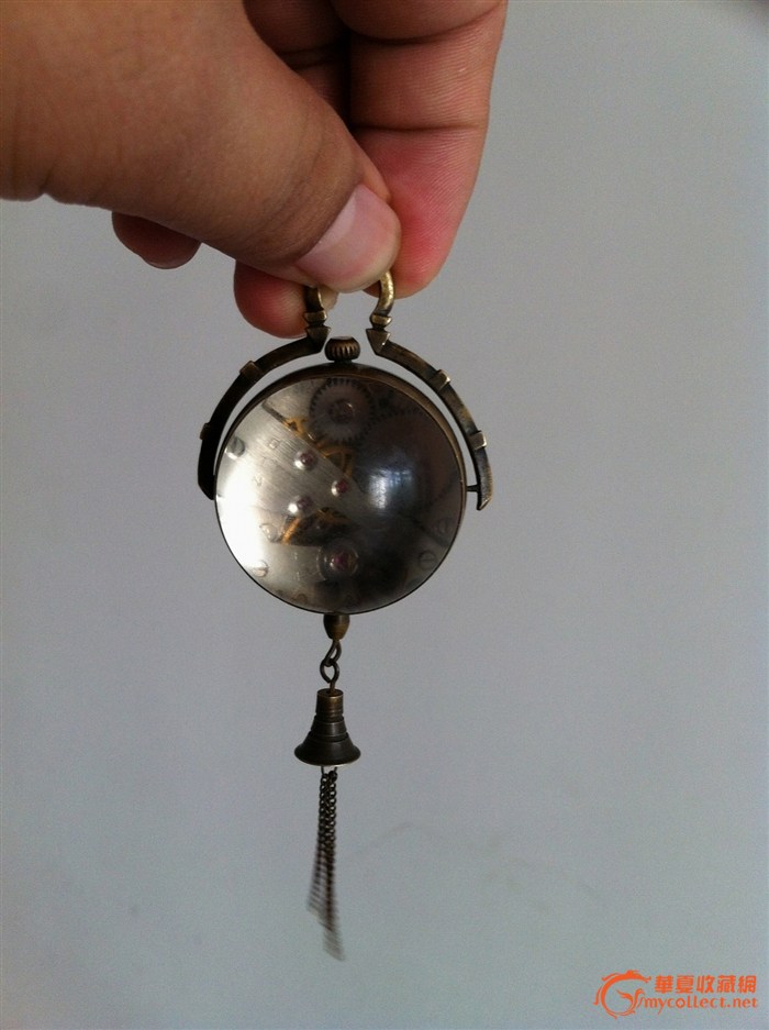 1882年Ω水晶圆表瑞士制造,好像表不走了,偶尔
