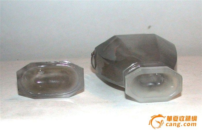 希腊国王乔治一世旧藏:清玛瑙盖瓶 (佳士得伦敦