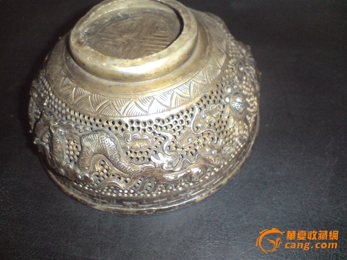 清代中晚期双龙戏珠浮雕银碗_清代中晚期双龙