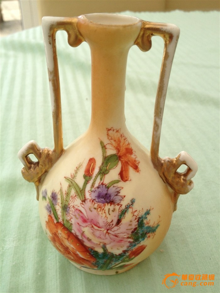 清代粉彩花瓶