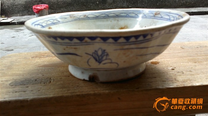 明清代:八角青花碗