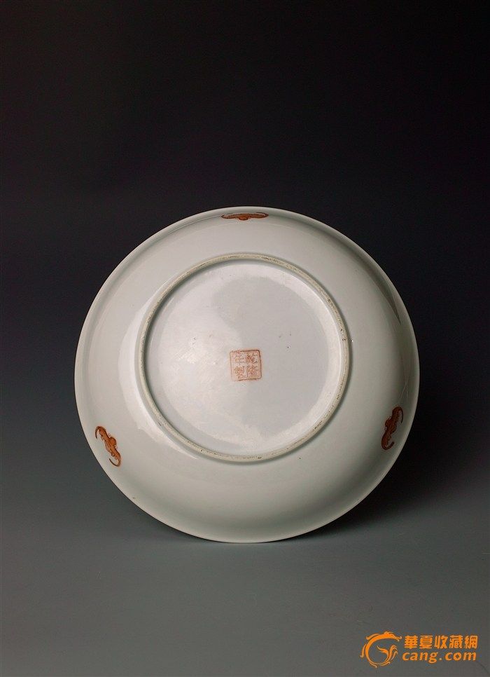 清晚期 黄地粉彩西番莲开光花卉盘_清晚期 黄