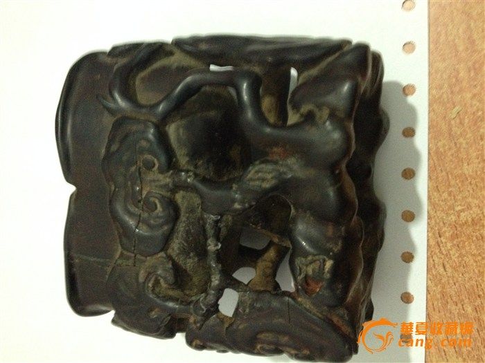 是不是犀牛角请专家鉴定下如果不是这是个什么