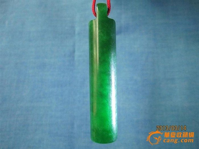 清代翡翠翎管,请专家鉴定真伪?到代?颜色为天