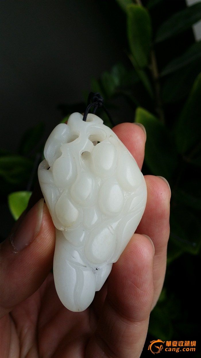 (执着的盘玉心得)清-白玉葡萄件(讨论帖)_(执着