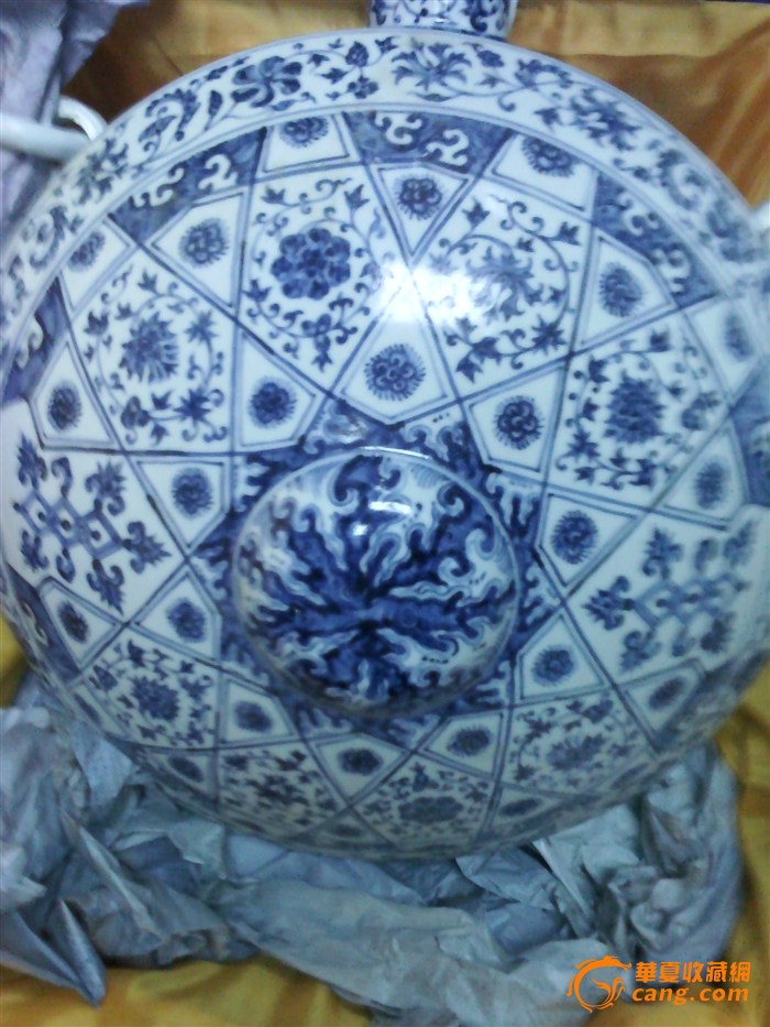 明代永乐青花大扁壶