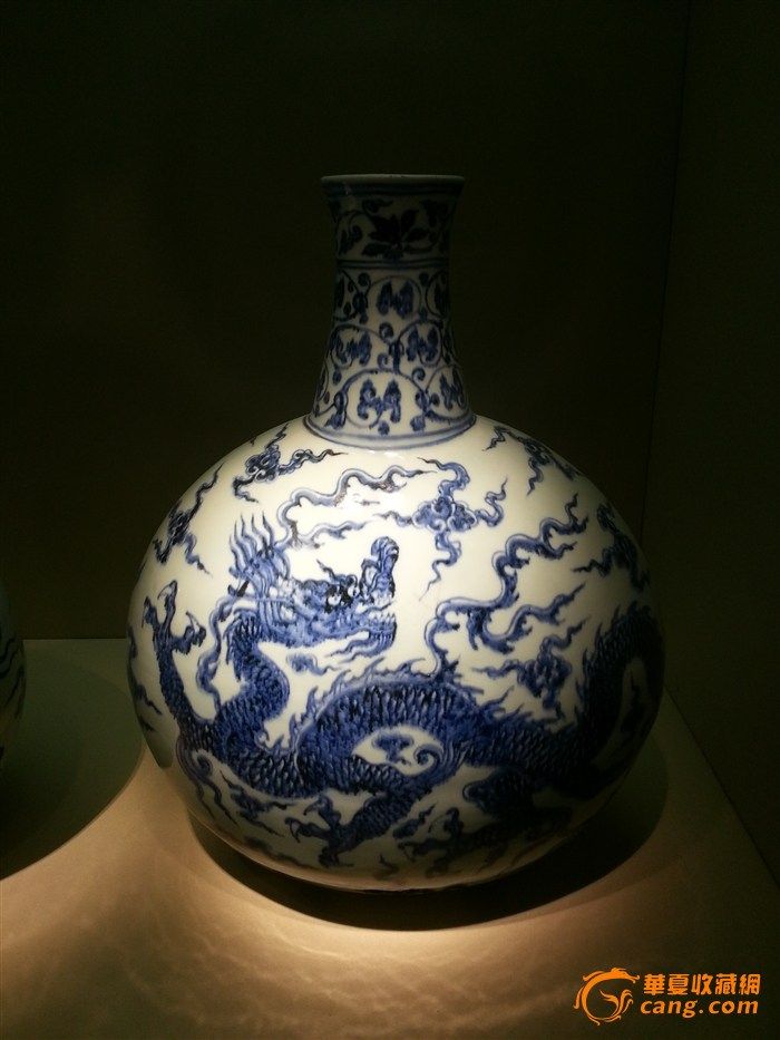 南京博物院藏之苏麻离青永宣青花_南京博物院