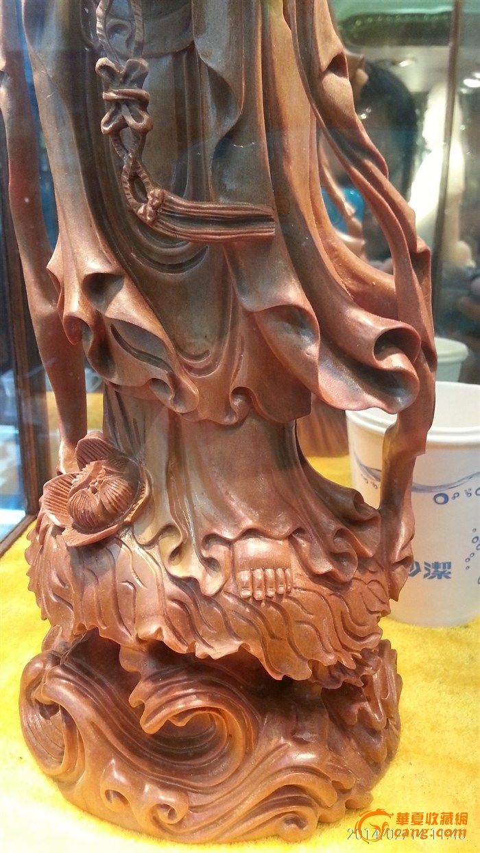 卖方说是印度檀香木雕刻,老师看看材料有没有