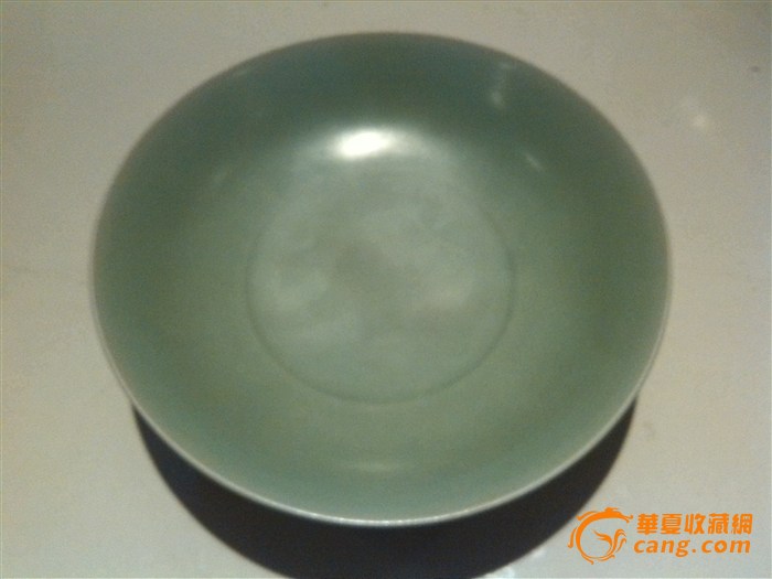 南宋龙泉窑莲瓣碗