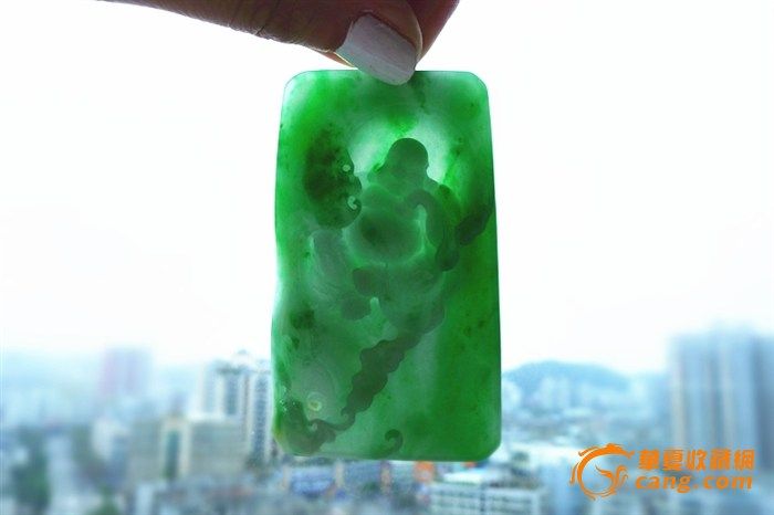 收藏级整正正阳绿色翡翠a货挂件逍遥自在佛_