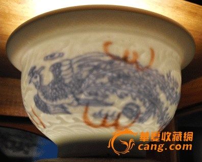 明永乐内府官字款暗青花甜白釉龙凤纹敞口碗(图片之一