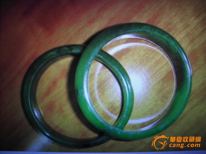 清代翡翠手镯