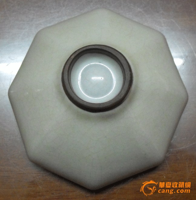 北宋灰白釉官窑八角碗(图片之六)【通古博物院】【通古藏珍阁】