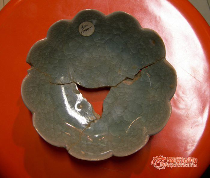 浅谈汝瓷鱼鳞纹开片!