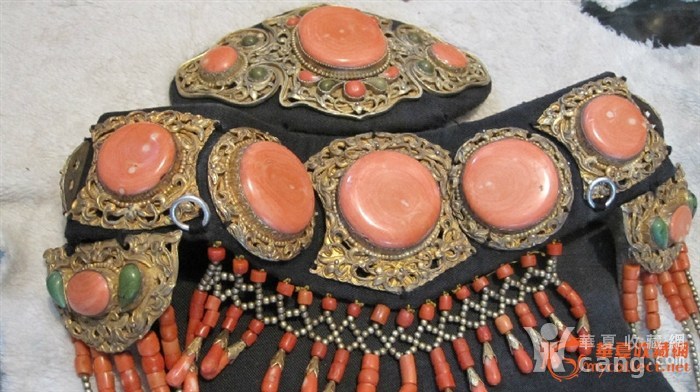 科尔沁蒙古族红珊瑚头饰