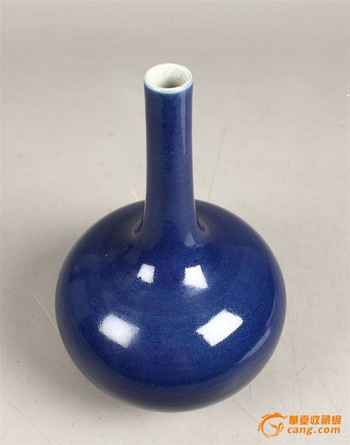 钴蓝釉花瓶