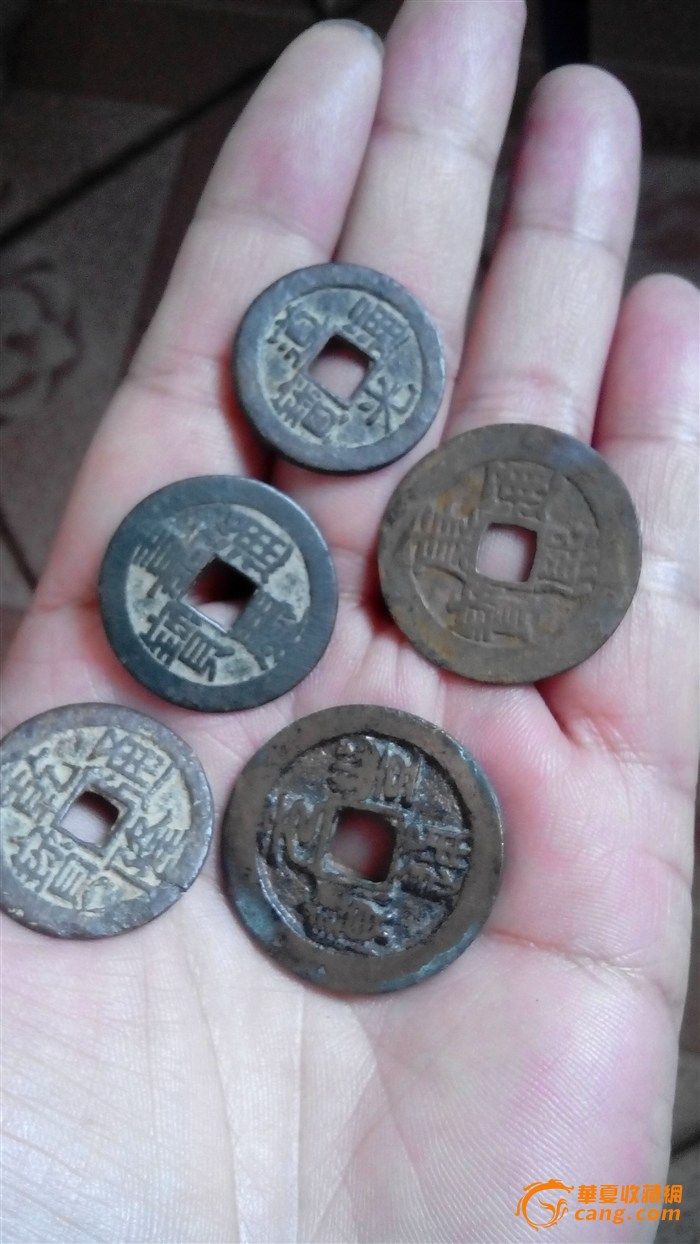 古董收藏品：穿越千年的魅力再现